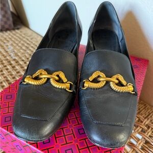 Tory Burch Heeled Loafers | Size 9
